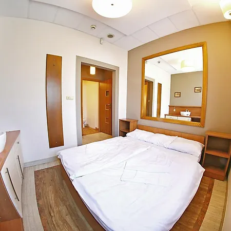 Отель Hotel Wadowice *