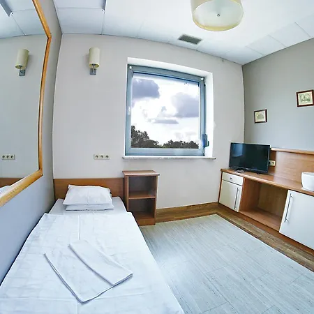 Отель Hotel Wadowice