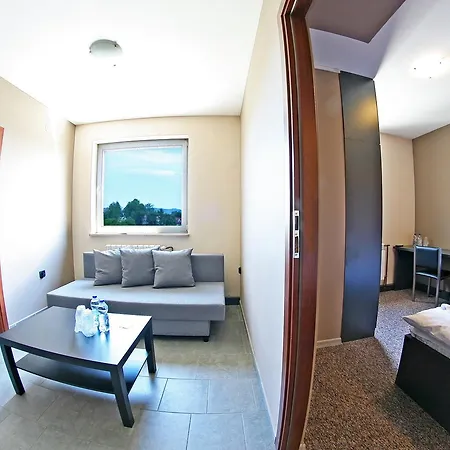 Отель Hotel Wadowice *
