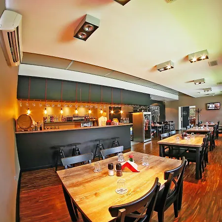 Отель Hotel Wadowice Вадовице